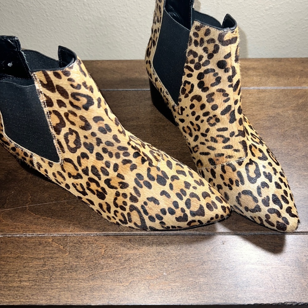 French Connection Size 8.5 cow hair Cheetah printed Booties.Worn Once No Damage - Picture 2 of 7